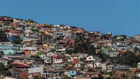 A guide to Valparaíso, Chile's wildly creative coastal city.